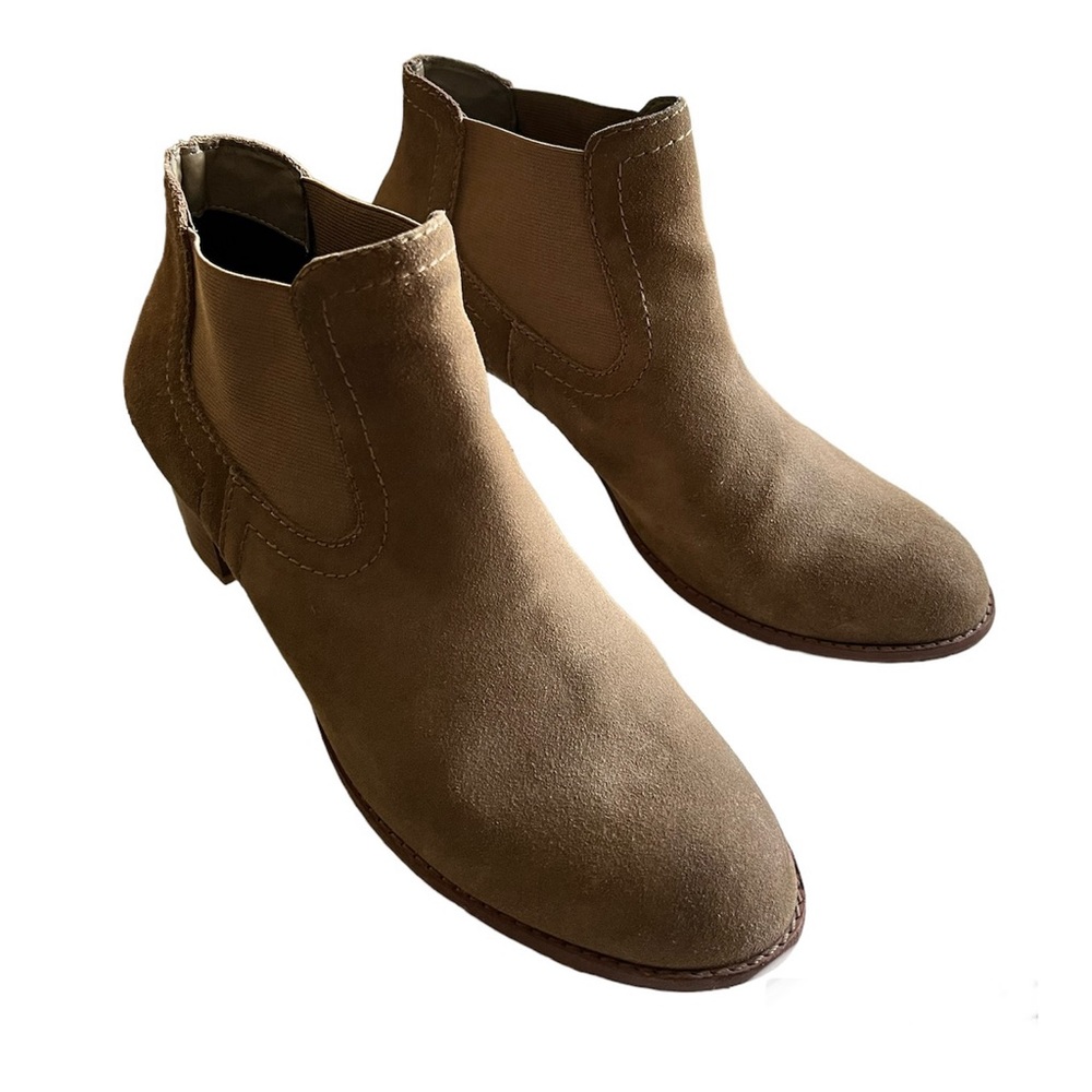 DV by Dolce Vita pull on ankle bootie suede taupe/tan stack heel size 12